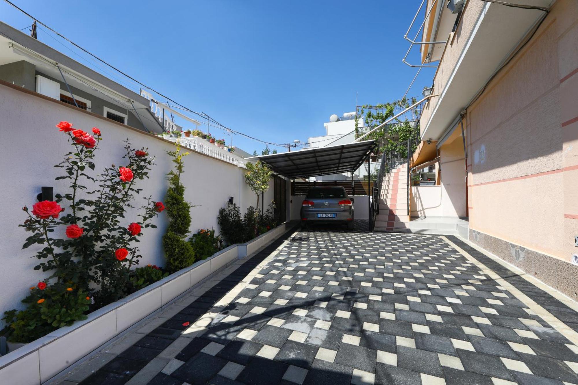 Vila Feliz - Premium Rooms With Free Private Parking Vlorë Exterior foto